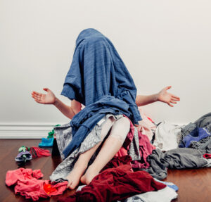 Sort your laundry for energy efficiency and save! Sorting laundry can cut your energy usage and actually save you money! Find out how with these great washing tips!